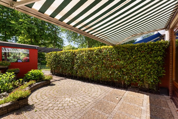 Foto - Te koop: Goed onderhouden tussenwoning in rustige woonwijk!
